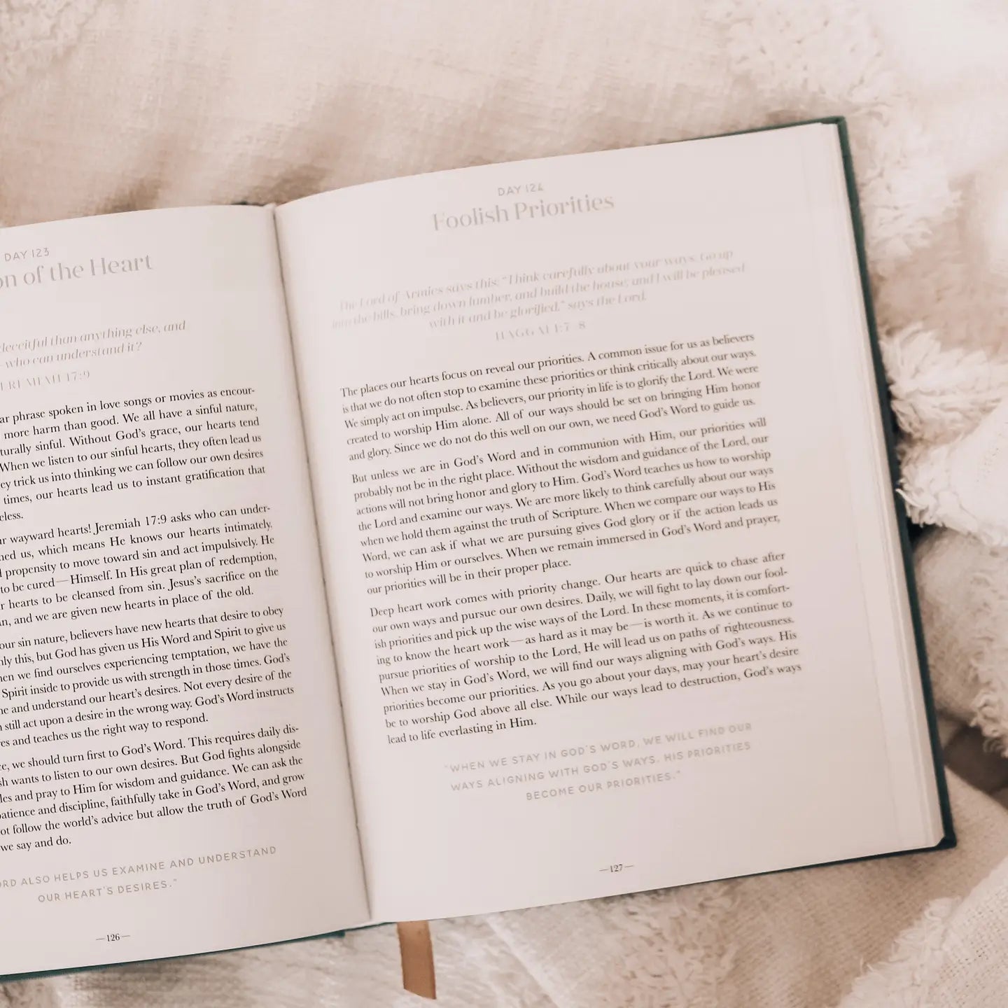 The Gospel Changes Everything - 365 Day Devotional