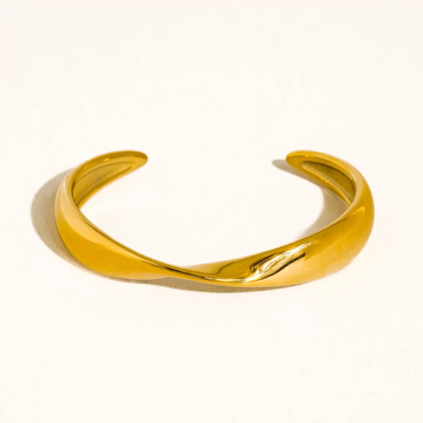 The Jordan Twist Bangle