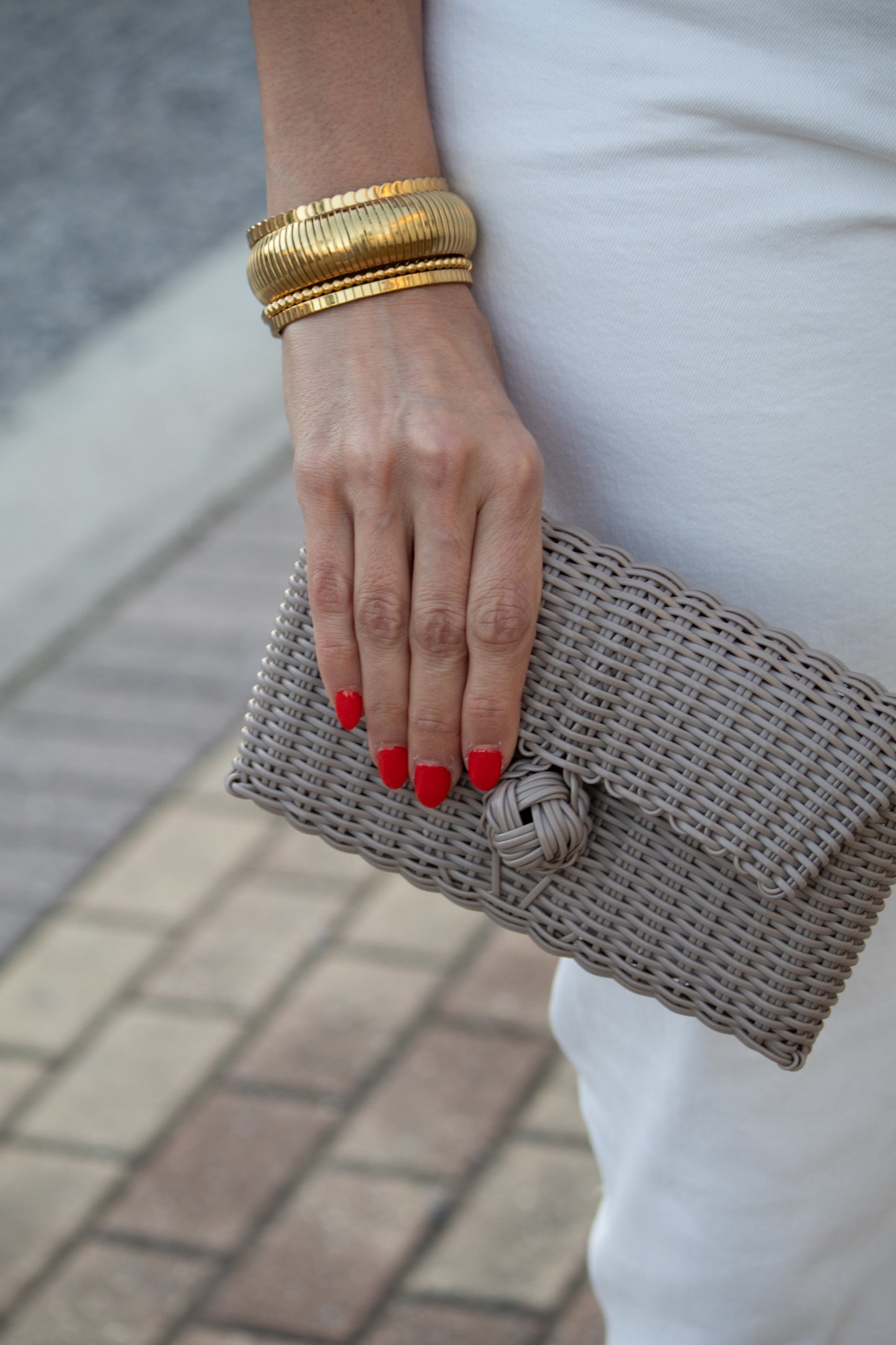 Sandy Pebble clutch