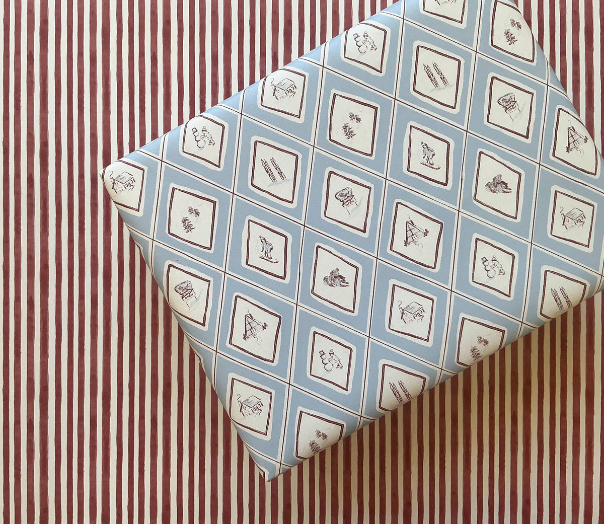 Apres Argyle Gift Wrap: Roll of 3 Sheets