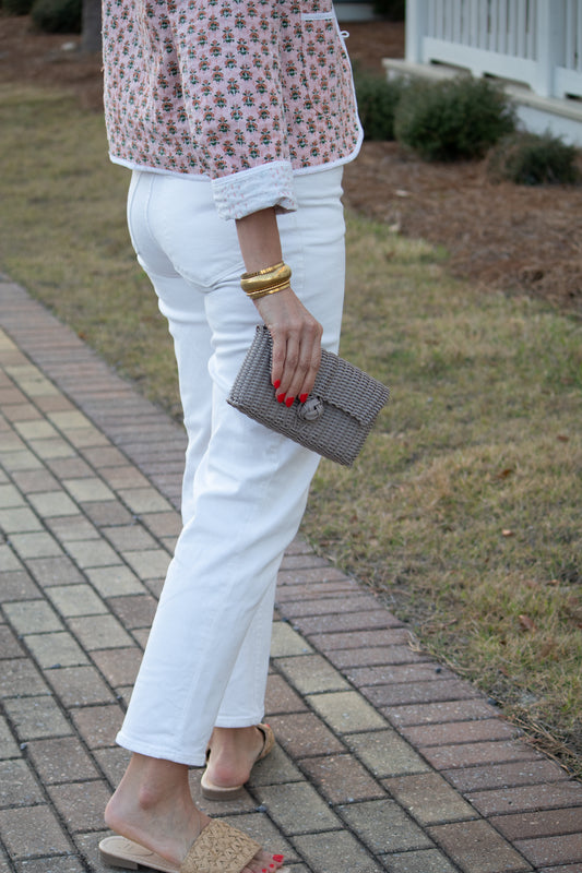 Sandy Pebble clutch