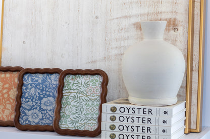 Wood Scalloped Photo Frame