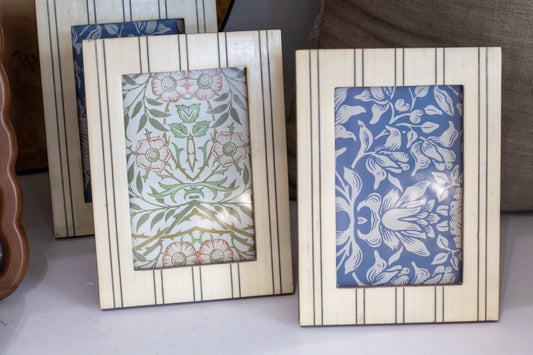 Pinstripe Photo Frame (4x6)