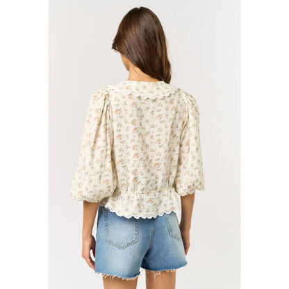 Flirty Floral Top