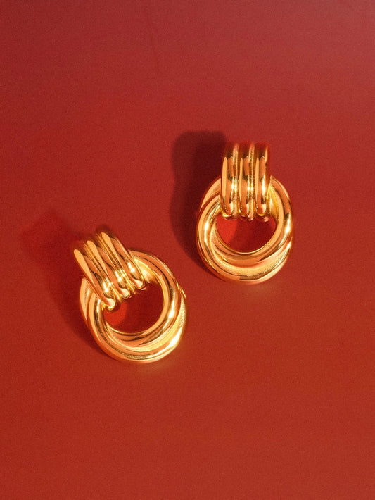Wanda Hoops